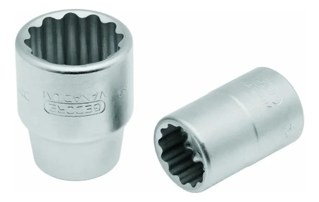 D32-1.3/8 Soquete Estriado Encaixe 3/4"